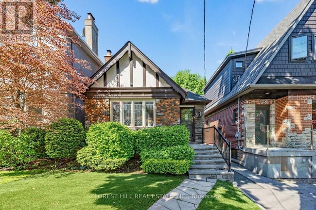 property at 138 Castlewood Rd
