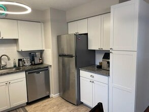 1 James Pl in Bloomington, IL - Building Photo - Building Photo