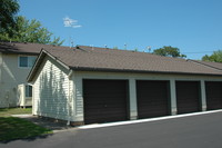 North Mora Estates in Mora, MN - Foto de edificio - Building Photo