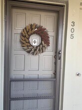 4120 Tivoli Ct, Unit 305 in Greenacres, FL - Building Photo - Building Photo