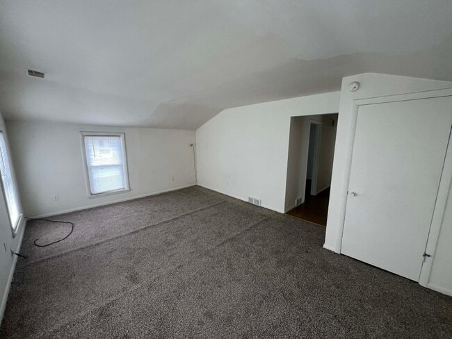 62 E Main St in North East, PA - Building Photo - Building Photo