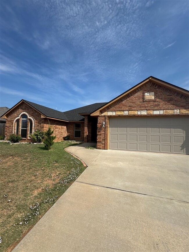 1512 Scenic Ridge in Elgin, OK - Building Photo - Building Photo