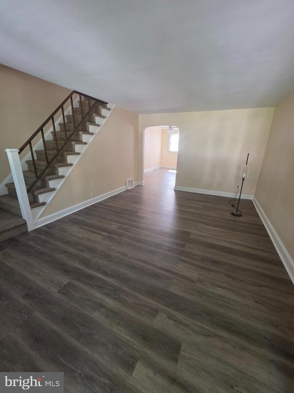 2290 S Harwood Ave in Upper Darby Township, PA - Building Photo - Building Photo