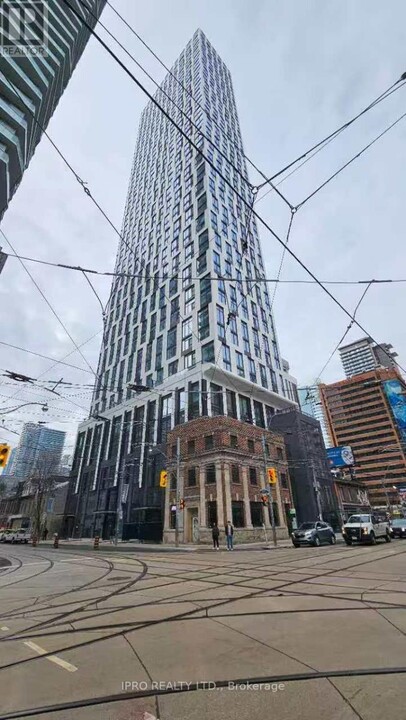 252-4252 Church St in Toronto, ON - Building Photo