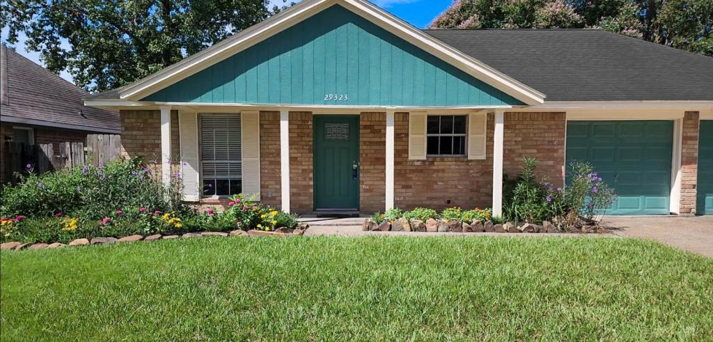 29323 Atherstone St in Spring, TX - Building Photo