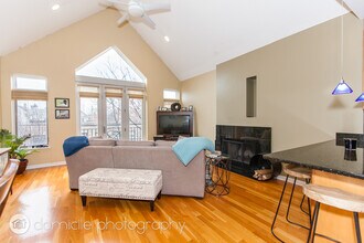 928 N Wood St in Chicago, IL - Building Photo - Building Photo
