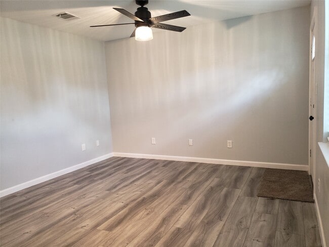 property at 1503 Ryon St