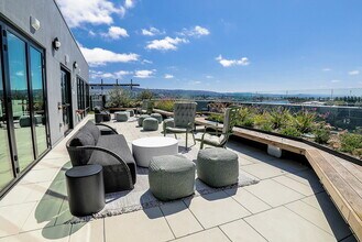 Artizan in Oakland, CA - Building Photo - Building Photo