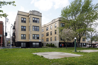 2200 S Marshall Blvd in Chicago, IL - Building Photo - Building Photo