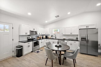 5148 N 22nd Ave in Phoenix, AZ - Building Photo - Building Photo