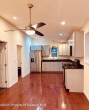 3709 Laurel Ave in Moosic, PA - Foto de edificio - Building Photo