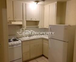 1 Bedroom & 2 Bedroom Apartments in Hamilton, TX - Building Photo