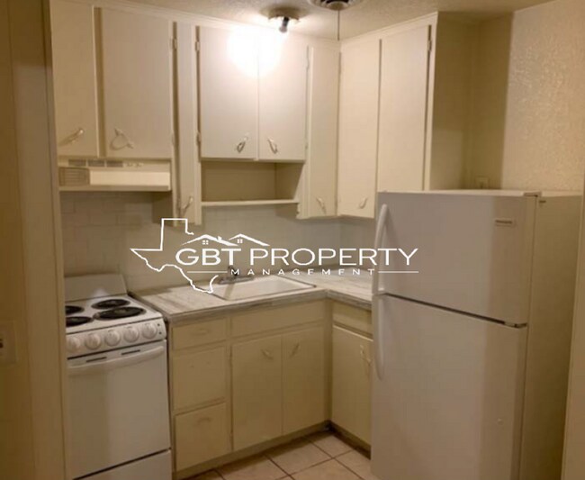1 Bedroom & 2 Bedroom Apartments
