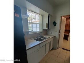 700 Lund Cir in Melbourne, FL - Building Photo - Building Photo