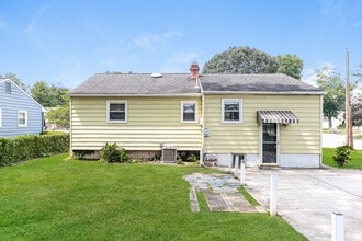 1107 Hickory St in Delanco, NJ - Building Photo - Building Photo