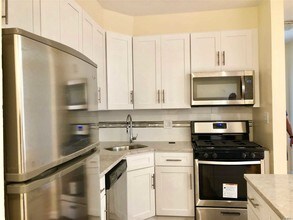 25 W Broadway-Unit -616 in Long Beach, NY - Building Photo - Building Photo