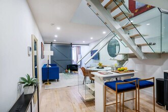 244 E 75th St in New York, NY - Building Photo - Building Photo