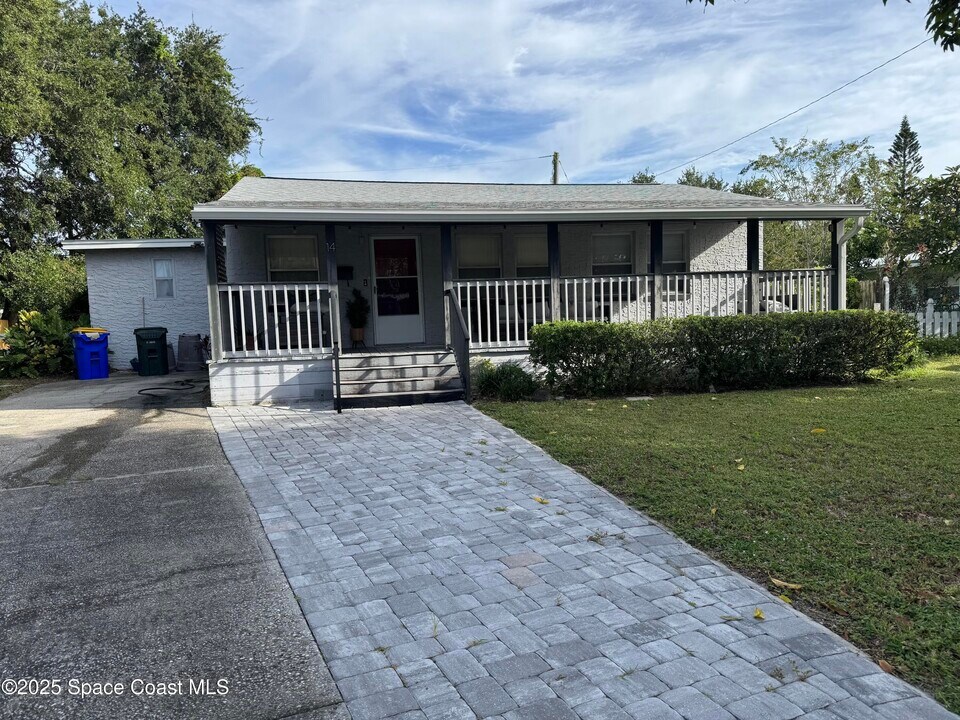 14 Hardee Cir S in Rockledge, FL - Building Photo