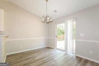 125 Waters Edge Dr in Locust Grove, GA - Building Photo - Building Photo