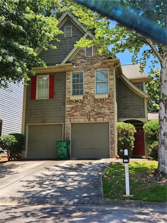 3306 Sheffield Cir in Decatur, GA - Building Photo