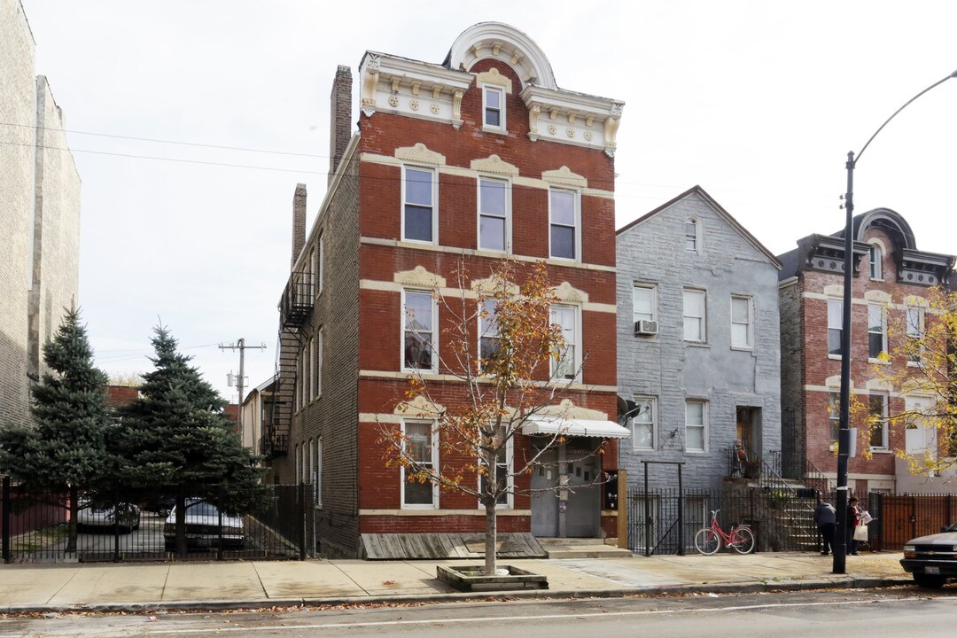 1911 S Loomis St in Chicago, IL - Foto de edificio