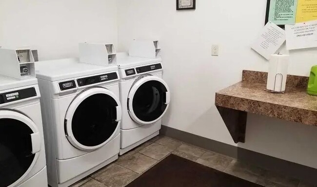 15 Orchard Ln in Jackson, OH - Building Photo - Building Photo