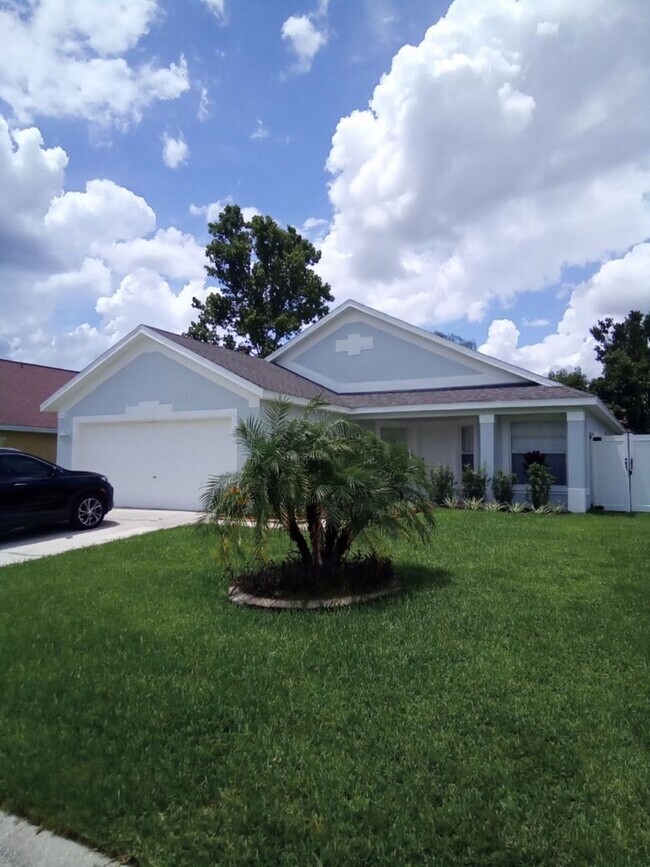 property at 236 Queen Mary Dr