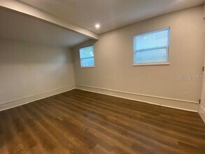 4665 Yarmouth Ave S in St. Petersburg, FL - Building Photo - Building Photo