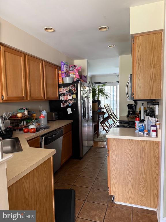 212 Nottingham Ct in Chester Heights, PA - Building Photo - Building Photo