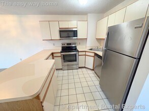 23 Elm St in Somerville, MA - Building Photo - Building Photo
