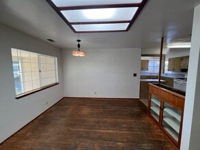 215 S D St in Lompoc, CA - Building Photo - Building Photo