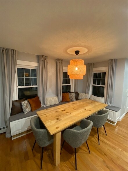 656 Grove St in Worcester, MA - Foto de edificio - Building Photo