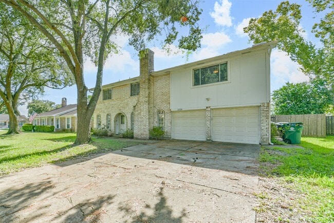 12526 Chessington Dr in Houston, TX - Building Photo - Building Photo