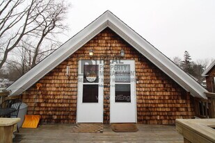 47-49-49 High St in Exeter, NH - Building Photo