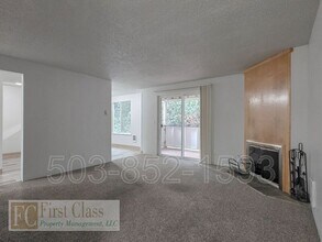 3648 SW Beaverton Hillsdale Hwy in Portland, OR - Building Photo - Building Photo