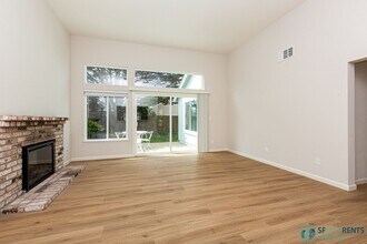 110 Bella Vista Ave in Pacifica, CA - Building Photo - Building Photo