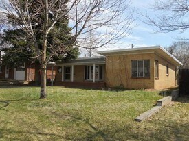 750 S Canosa Ct in Denver, CO - Building Photo