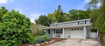 3416 Bainbridge Dr in Holiday, FL - Building Photo