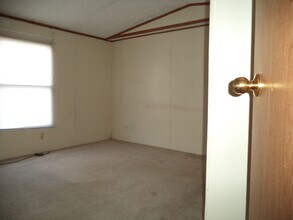 91 Bass Wood Dr in Ridgeley, WV - Building Photo - Building Photo