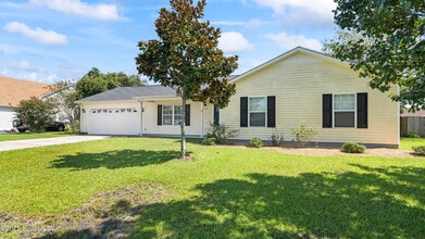 706 Ironwood Dr in Havelock, NC - Building Photo - Building Photo