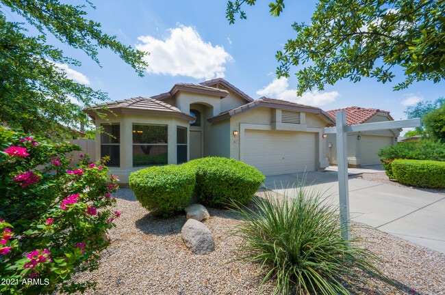 property at 3827 E Monona Dr