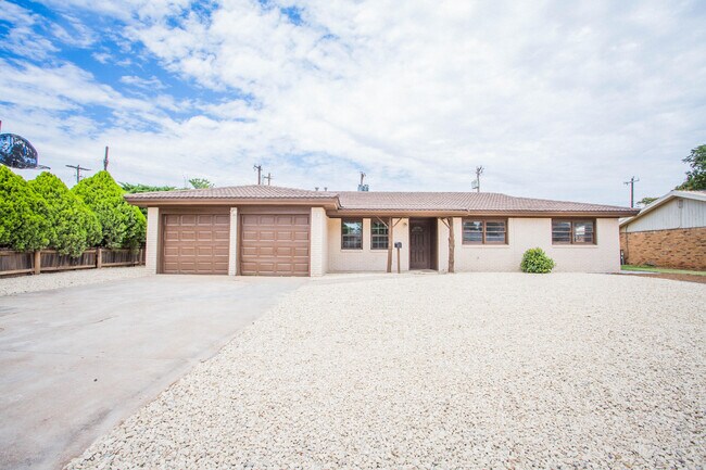 4614 27th St in Lubbock, TX - Building Photo - Building Photo