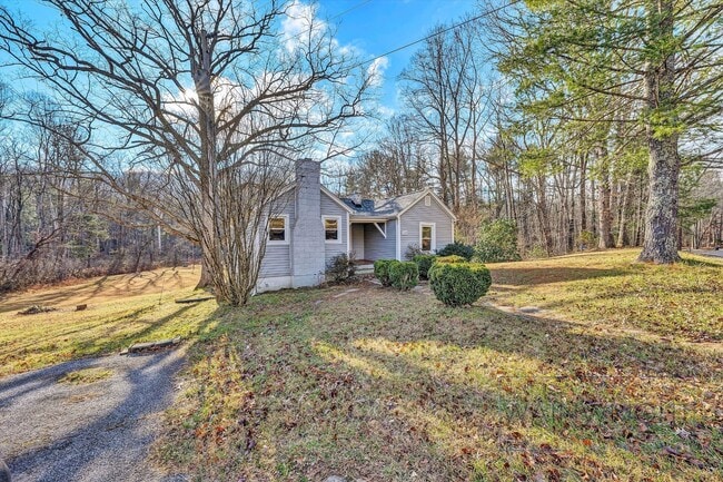 5288 Bradshaw Rd in Salem, VA - Building Photo - Building Photo