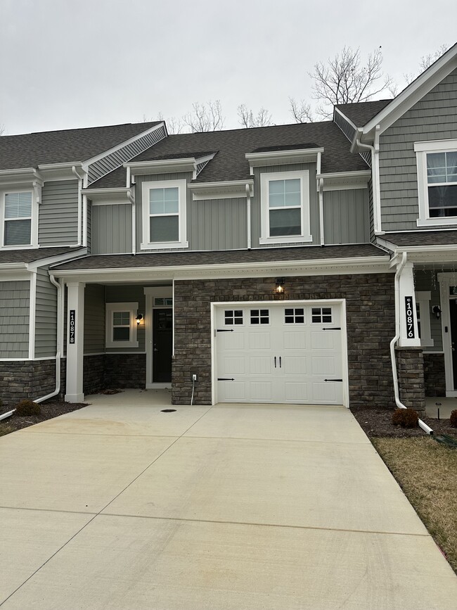 10878 Farmstead Ml Ln