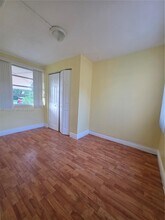 1 N Melrose Dr in Miami Springs, FL - Building Photo - Building Photo