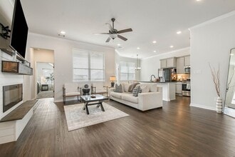 5903 Eldora Dr in College Station, TX - Building Photo - Building Photo