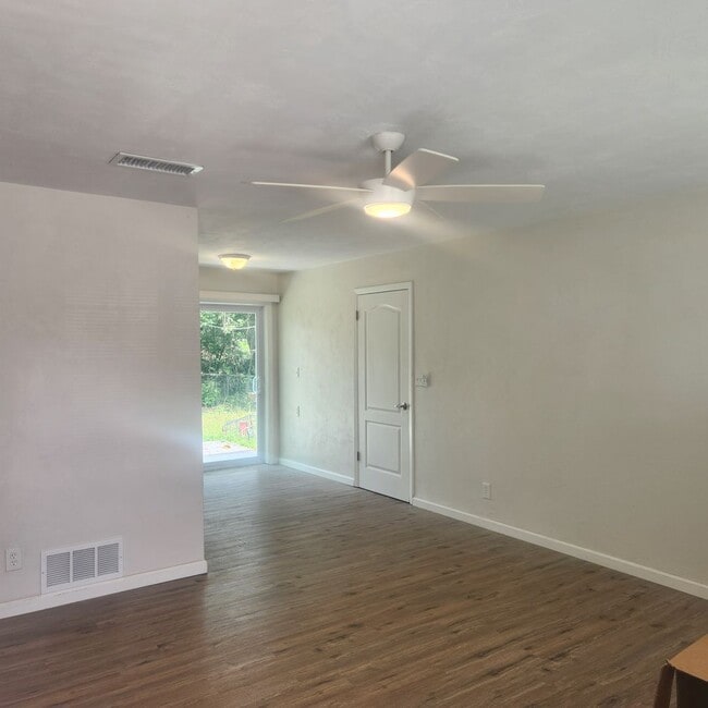 1921 Linda Ave in Ormond Beach, FL - Building Photo - Building Photo