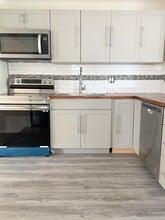 4537 10th Ave S in St. Petersburg, FL - Building Photo - Building Photo