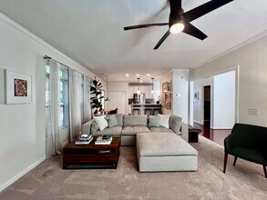 929 Oakland Ave in Virginia Beach, VA - Building Photo - Building Photo