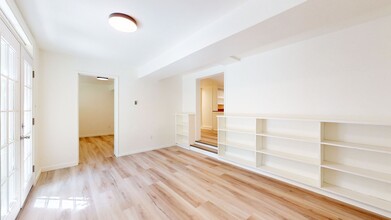 6458 Colby St in Oakland, CA - Building Photo - Building Photo